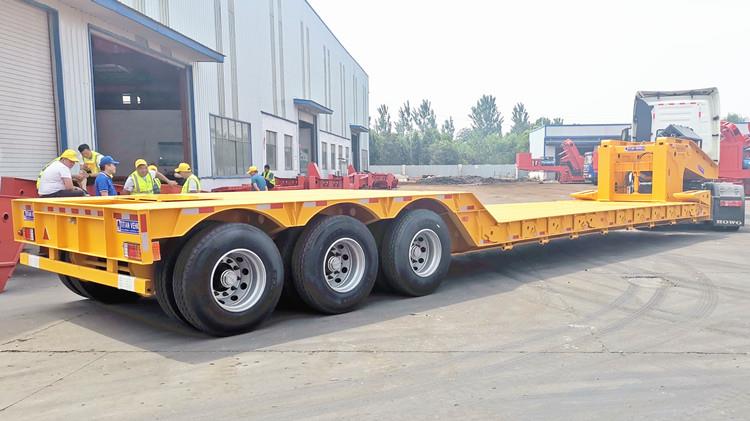 What is a Hydraulic Removable Gooseneck Trailer for Sale