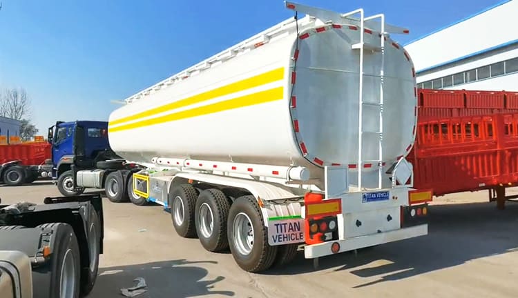 Tri Axle 57000 Liters Diesel Tanker Trailer for Sale