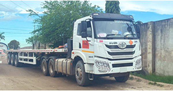 Faw 380hp Tractor Truck Exported to Zambia
